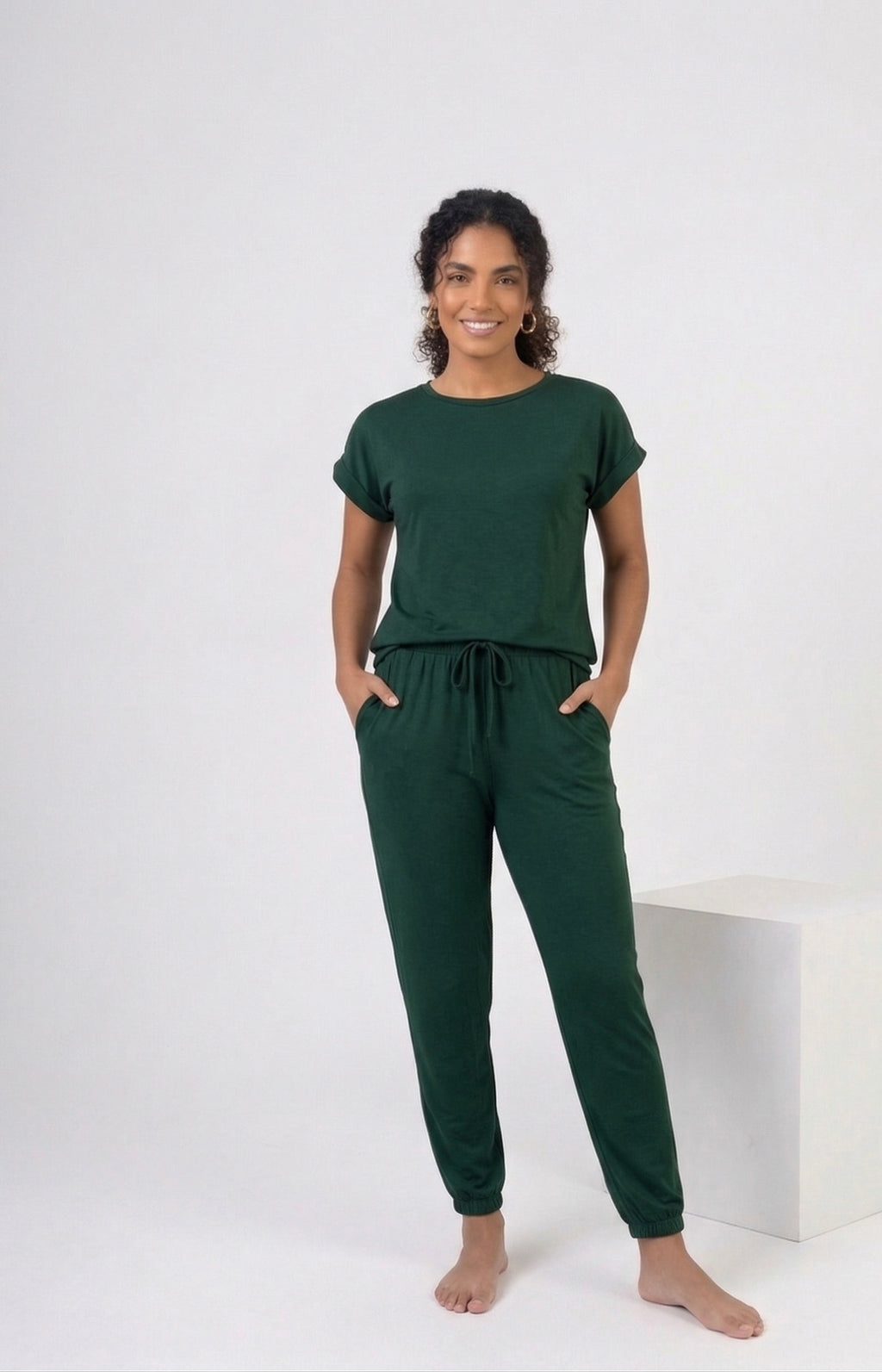 CONJUNTO DANA VERDE BOTELLA — Vista lateral